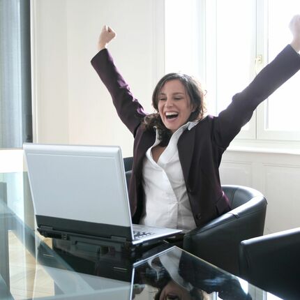 Work From Home: 5 Reasons Why the Modern Era Doesn't Need an Office