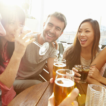 The Golden “DON’T” Rules of a Work Happy Hour 